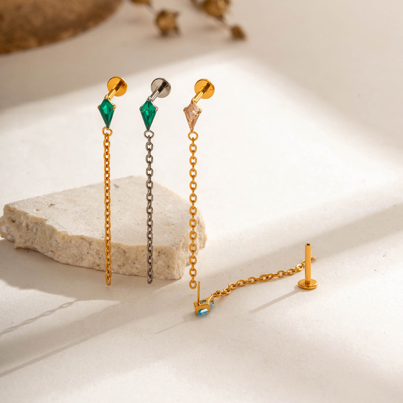 قطعة واحدة من مجوهرات التيتاني - مراجعة Body Jewelry Threadless وسعره